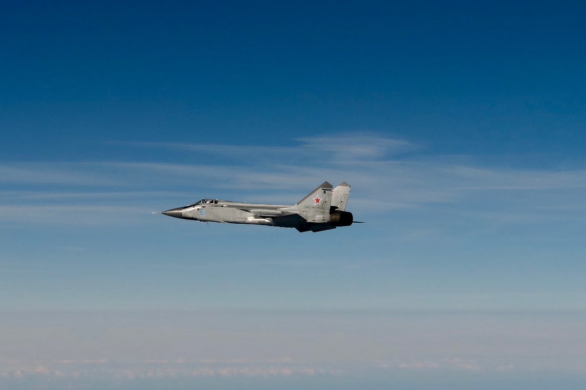 Russian jets over Estonia 'ignored signals from NATO pilots'